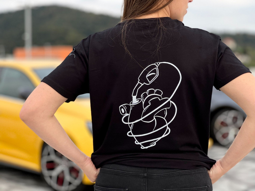 Black Heart Women T-shirt